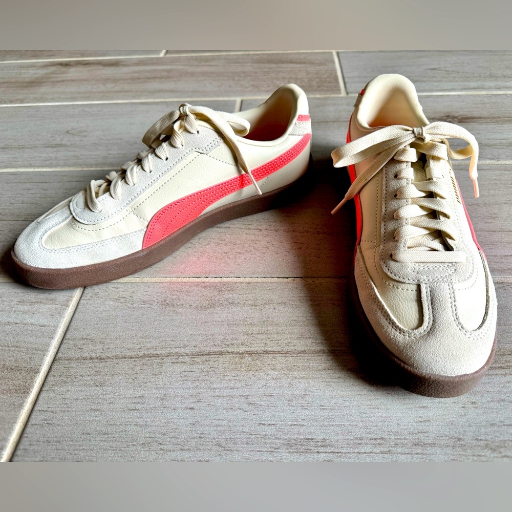 Puma Club II Era Women’s Sz 9 Shoes